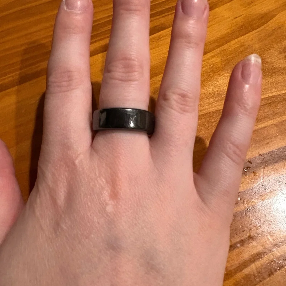 Black Oura Ring Gen3 Horizon Size 7 - Picture 4 of 5